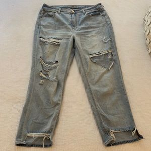 American Eagle Hi-Rise Tomgirl Jeans